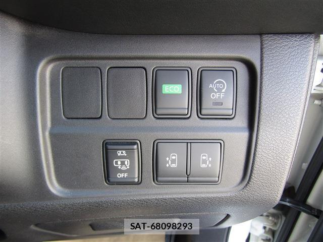 Nissan SERENA 2017-06 8038147-15