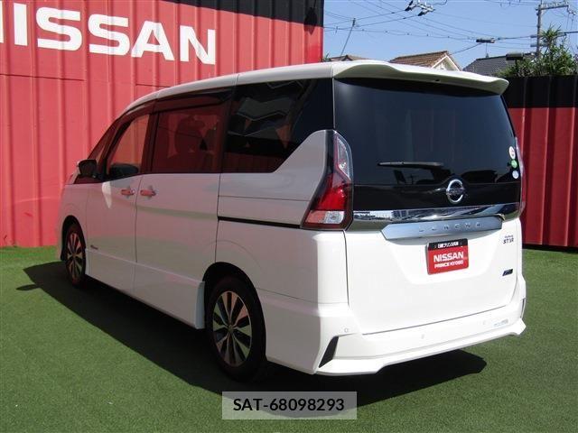 Nissan SERENA 2017-06 8038147-1