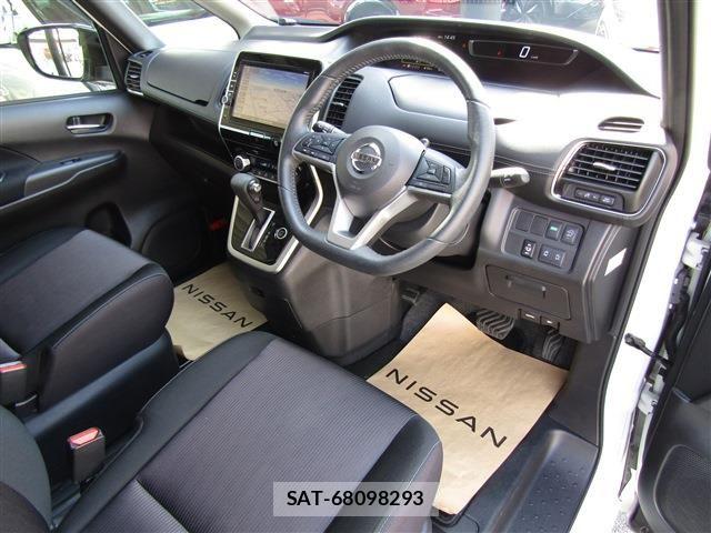 Nissan SERENA 2017-06 8038147-21