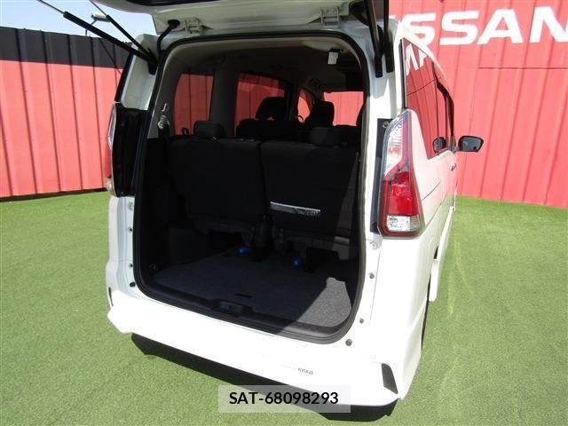 Nissan SERENA 2017-06 8038147-26