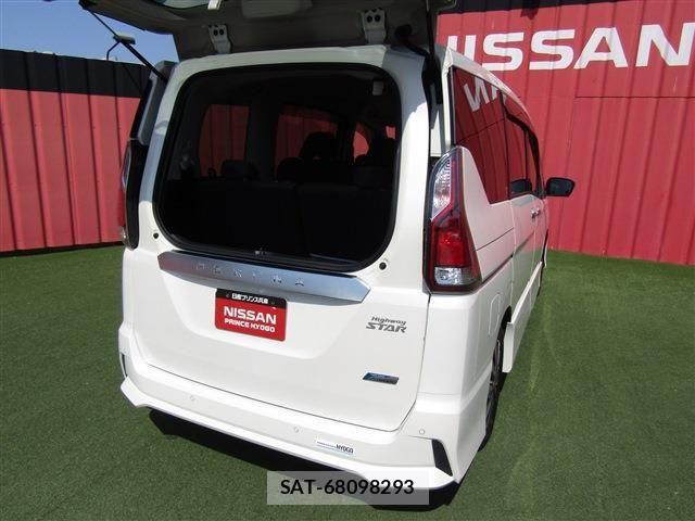 Nissan SERENA 2017-06 8038147-27