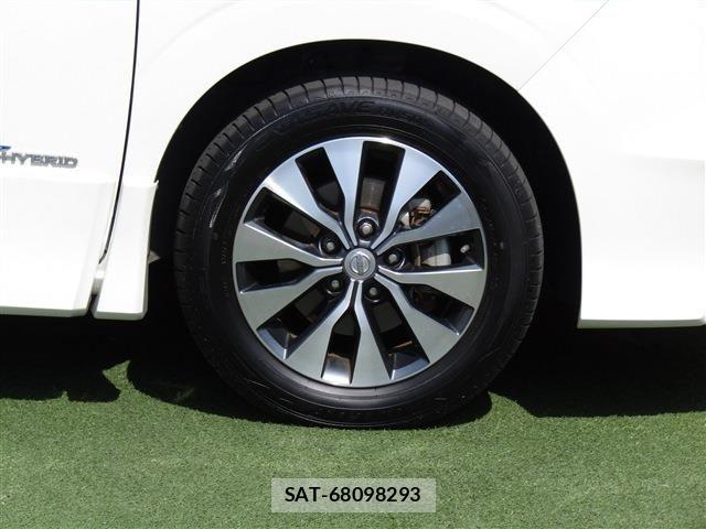 Nissan SERENA 2017-06 8038147-8