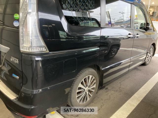Nissan SERENA 2015-07 8038180-15