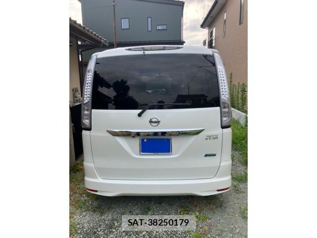 Nissan SERENA 2012-09 8038201-2