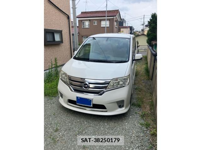 Nissan SERENA 2012-09 8038201-4