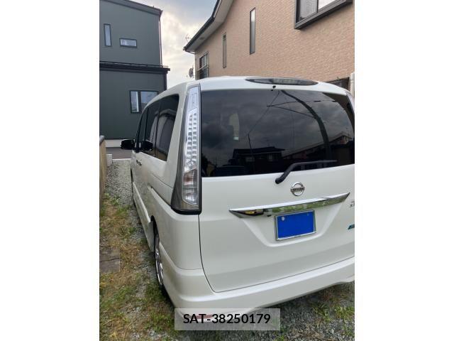 Nissan SERENA 2012-09 8038201-6