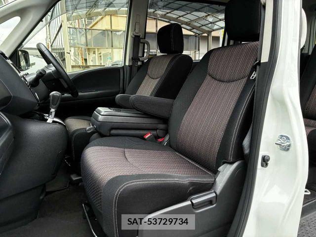 Nissan SERENA 2015-06 8038172-23