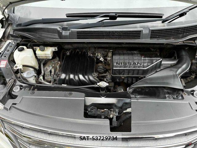 Nissan SERENA 2015-06 8038172-25