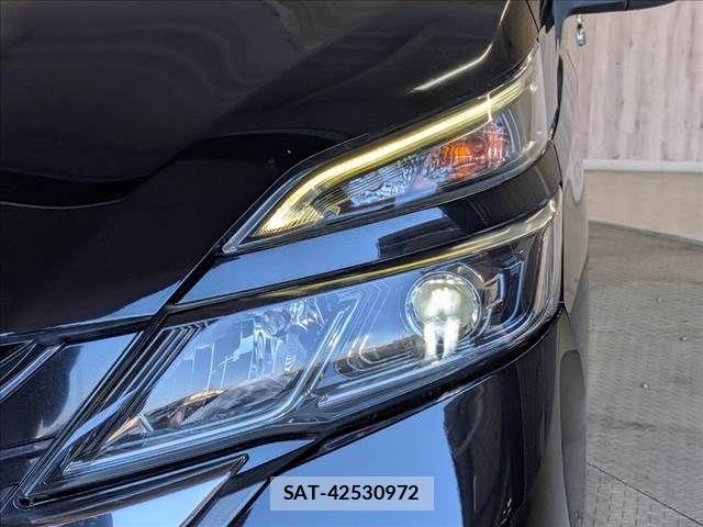 Nissan SERENA 2016-12 8038171-12