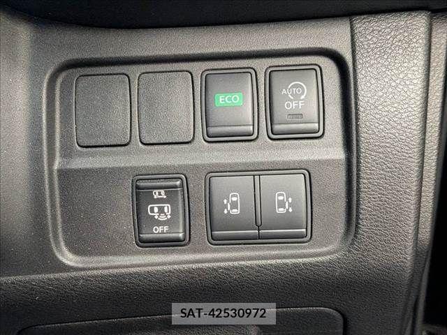 Nissan SERENA 2016-12 8038171-5