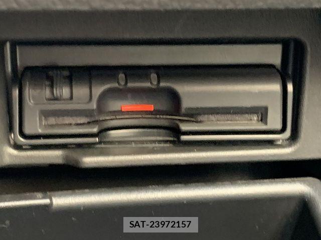 Nissan SERENA 2015-09 8038174-13