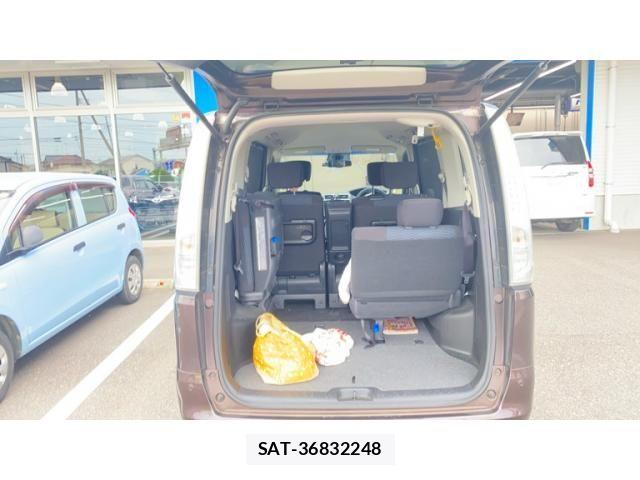 Nissan SERENA 2016-05 8038179-10