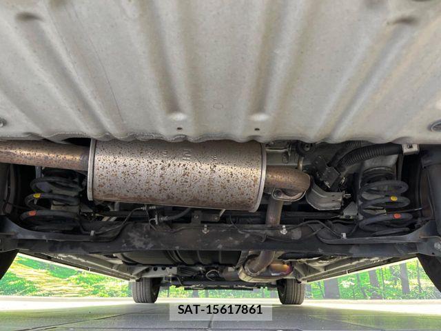 Nissan SERENA 2017-09 8038166-18