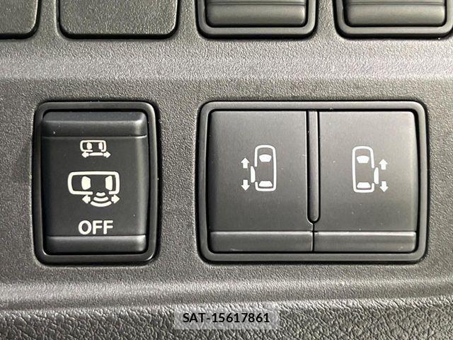 Nissan SERENA 2017-09 8038166-2