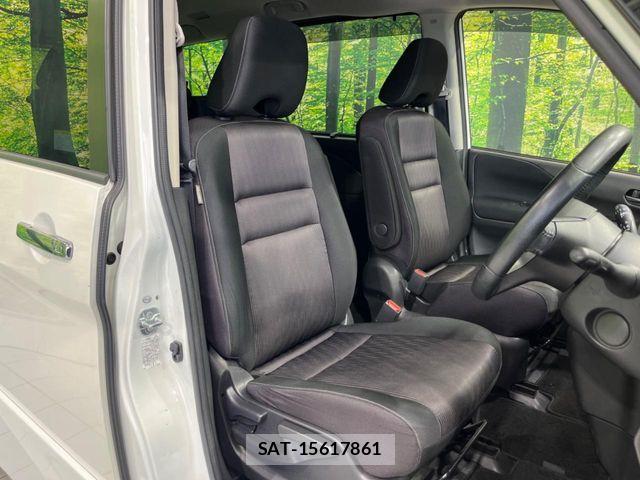 Nissan SERENA 2017-09 8038166-7