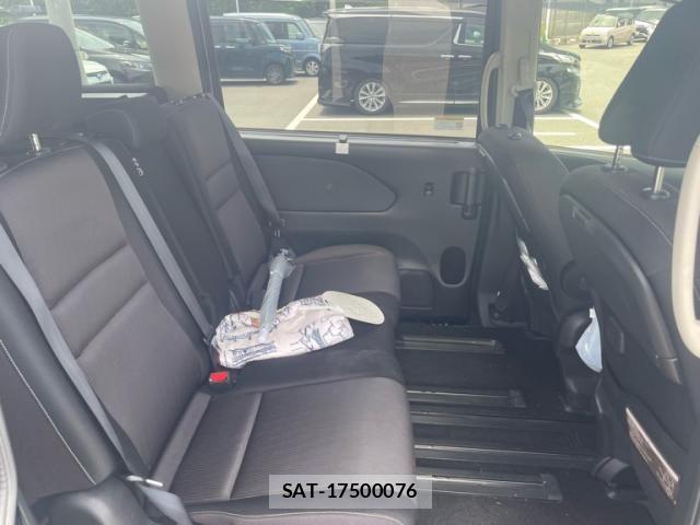 Nissan SERENA 2018-06 8038165-12