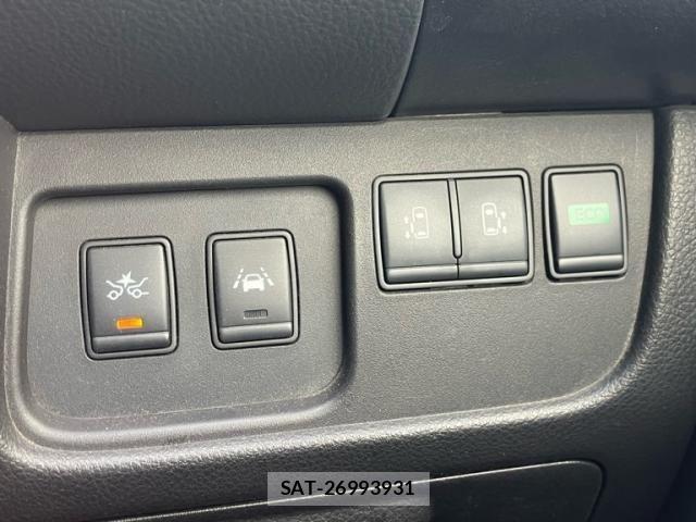 Nissan SERENA 2015-11 8038175-20