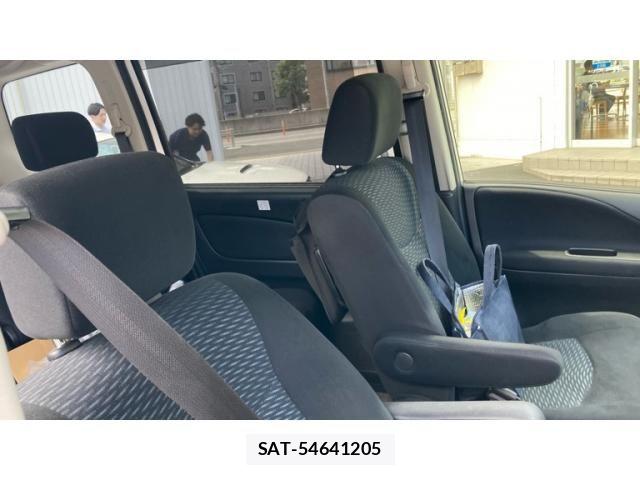 Nissan SERENA 2013-03 8038192-13