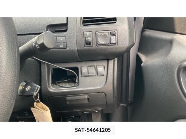 Nissan SERENA 2013-03 8038192-21
