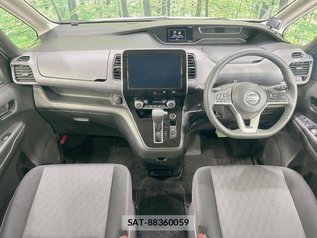 Nissan SERENA 2019-12 8038151-1