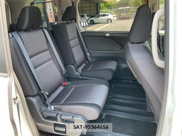 Nissan SERENA 2022-04 8075516-13