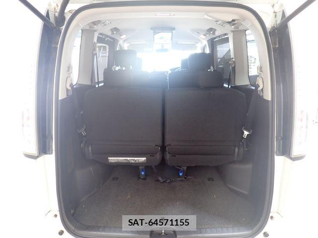 Nissan SERENA 2013-11 8075514-22
