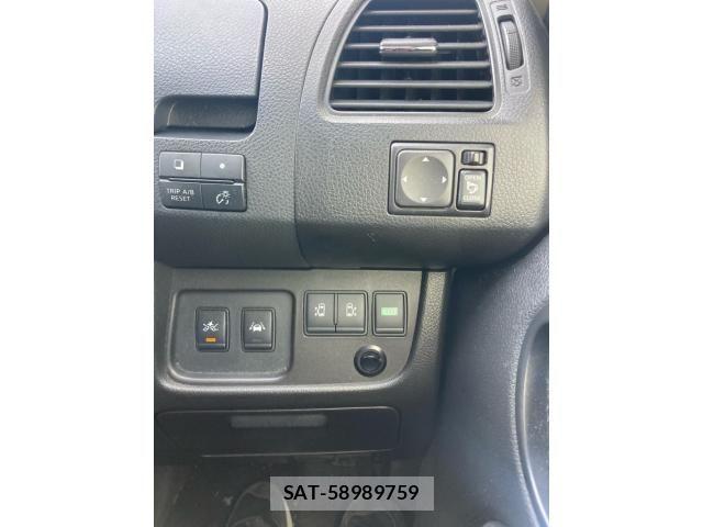Nissan SERENA 2015-12 8075540-19