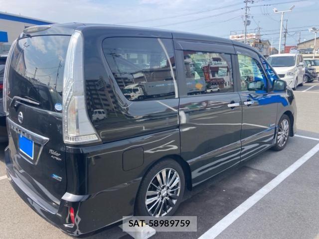 Nissan SERENA 2015-12 8075540-2