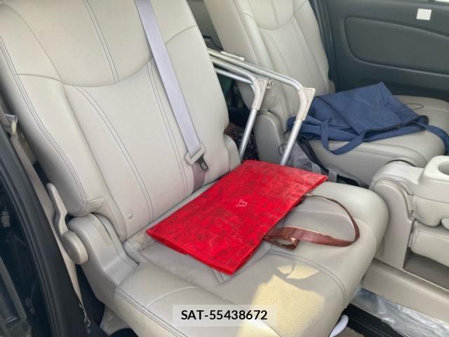 Nissan SERENA 2014-01 8075546-14