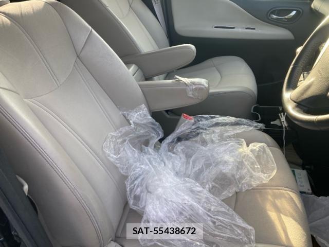 Nissan SERENA 2014-01 8075546-15