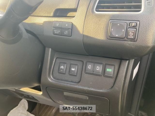 Nissan SERENA 2014-01 8075546-19