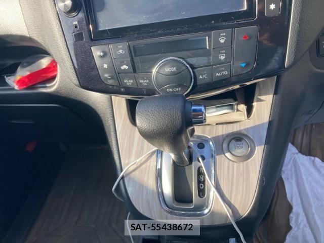 Nissan SERENA 2014-01 8075546-21