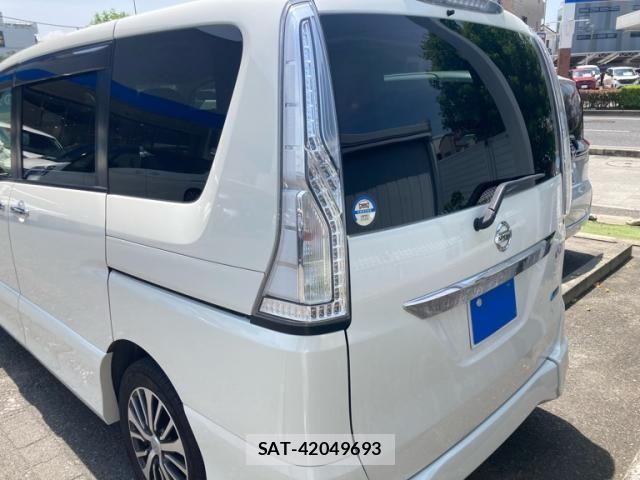 Nissan SERENA 2014-02 8075539-1