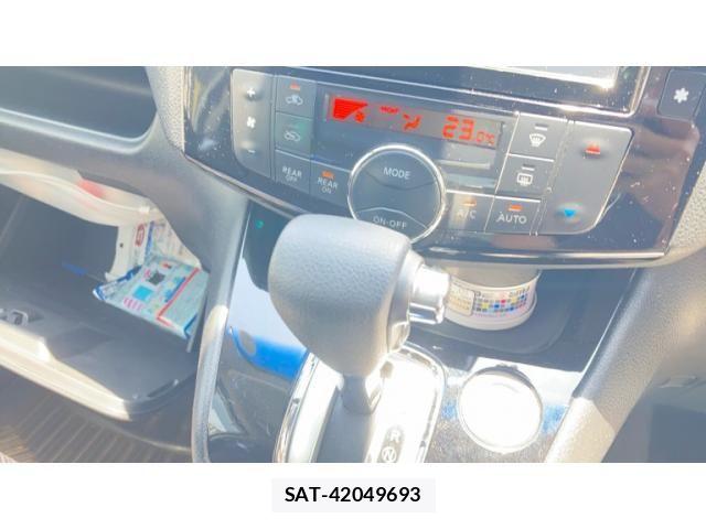 Nissan SERENA 2014-02 8075539-6
