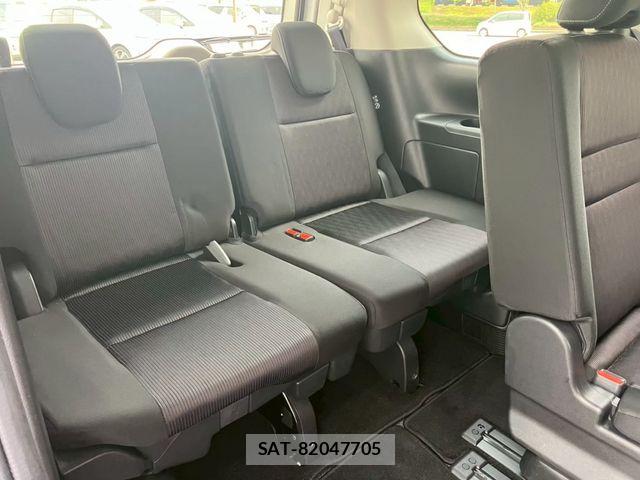 Nissan SERENA 2017-09 8075519-17