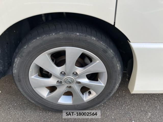 Nissan SERENA 2013-11 8075545-5