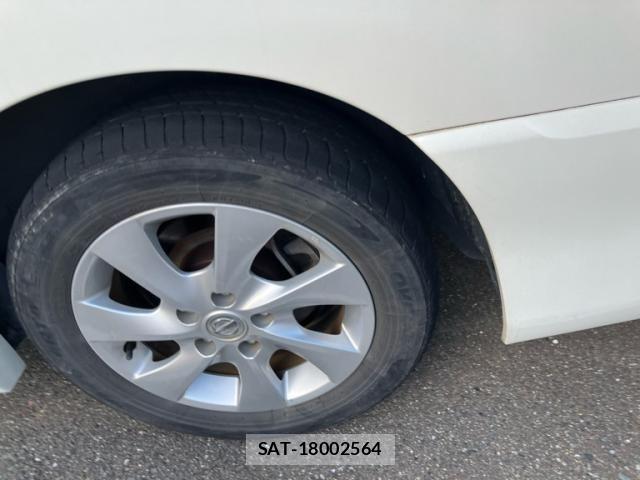 Nissan SERENA 2013-11 8075545-6