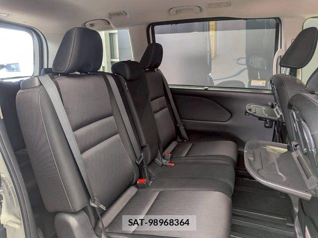 Nissan SERENA 2018-05 8075515-14