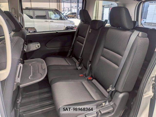 Nissan SERENA 2018-05 8075515-15