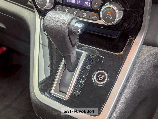 Nissan SERENA 2018-05 8075515-18