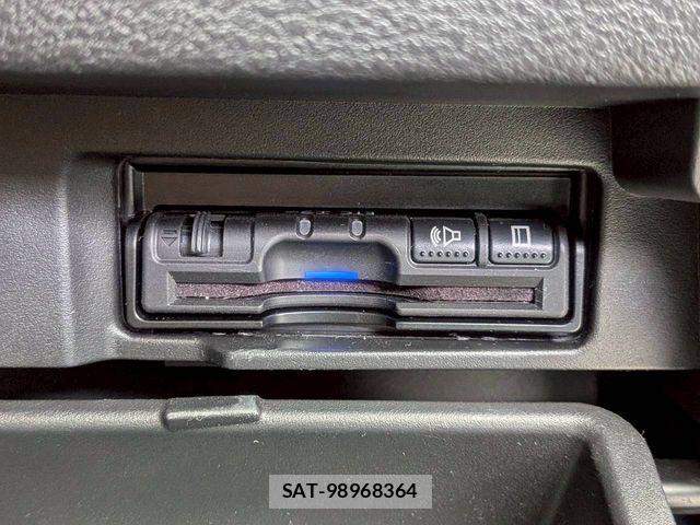 Nissan SERENA 2018-05 8075515-19