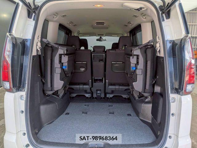 Nissan SERENA 2018-05 8075515-21