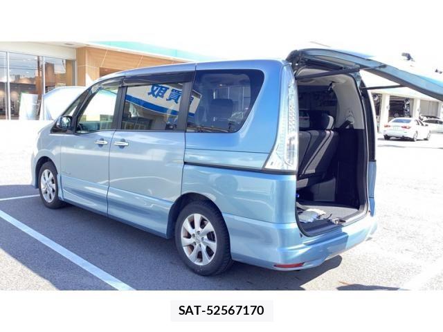 Nissan SERENA 2012-12 8075547-1