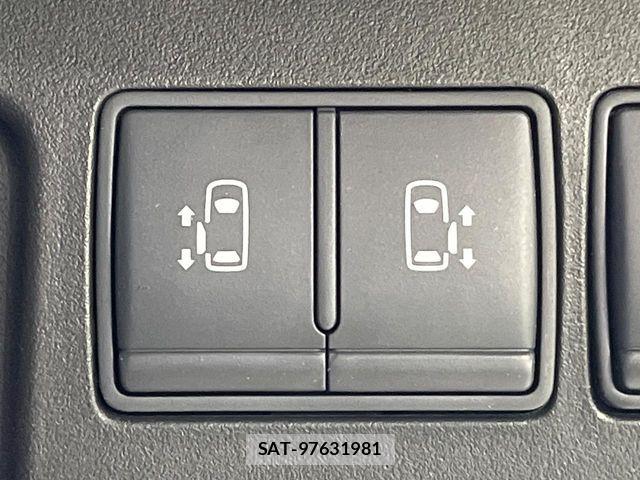 Nissan SERENA 2016-05 8075525-6