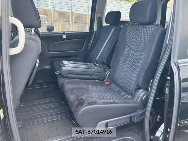 Nissan SERENA 2013-06 8101856-4