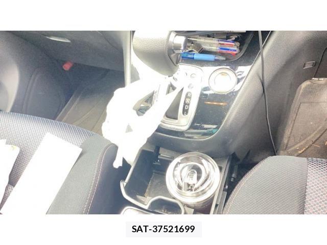 Nissan SERENA 2013-08 8101851-13