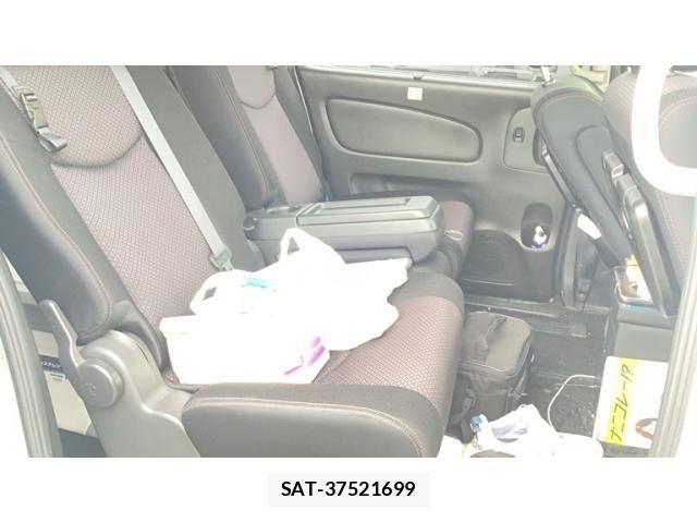 Nissan SERENA 2013-08 8101851-17