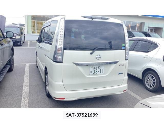 Nissan SERENA 2013-08 8101851-1