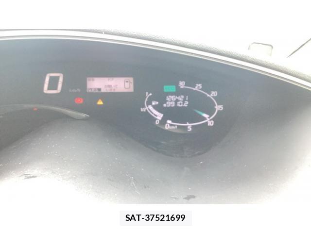 Nissan SERENA 2013-08 8101851-6