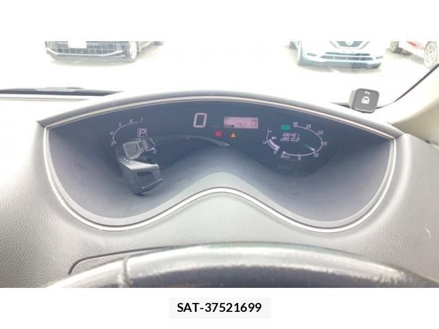 Nissan SERENA 2013-08 8101851-7